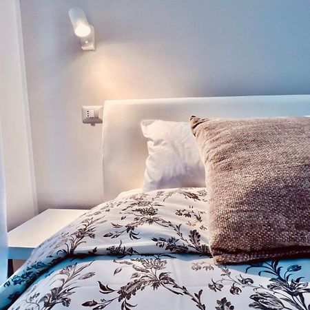 Finella Charming Rooms Bari Buitenkant foto